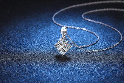 Moissanit-Halskette 4x4 mm Emerald Cut aus 925 Sterling Silber | Soraya Nova